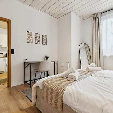 Main Station Trade Fair Apartment *